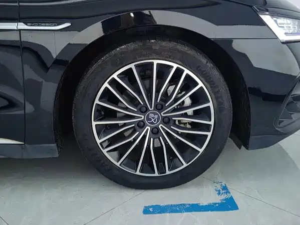 BYD Han 2024