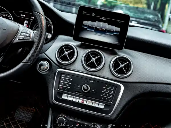 Mercedes-Benz CLA 2018