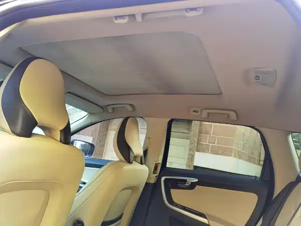 Volvo XC60 2011