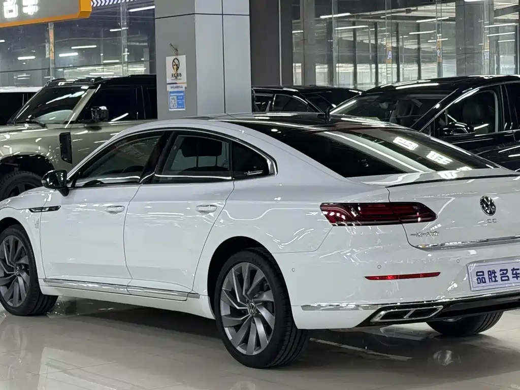 Volkswagen CC 2023 — фото 3
