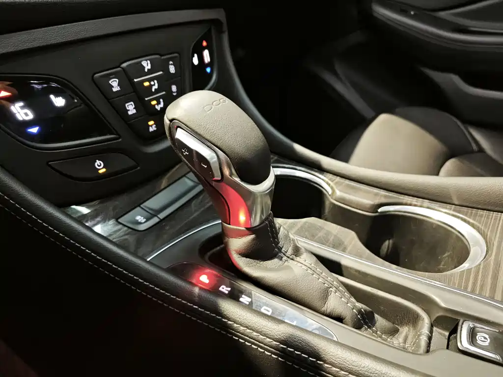 Buick Envision Plus 2020 — фото 19