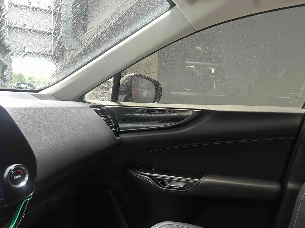 Lexus NX 2024