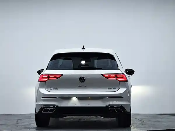 Volkswagen Golf 2022