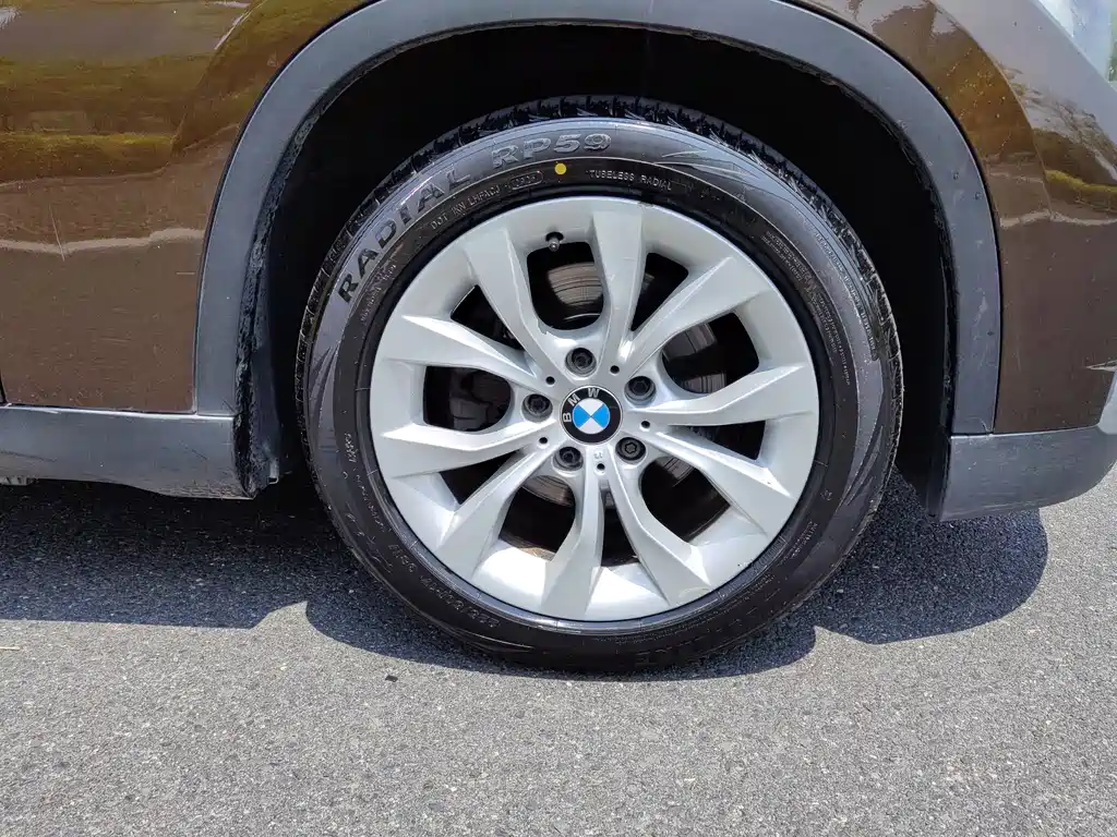 BMW X1 2014 — фото 25