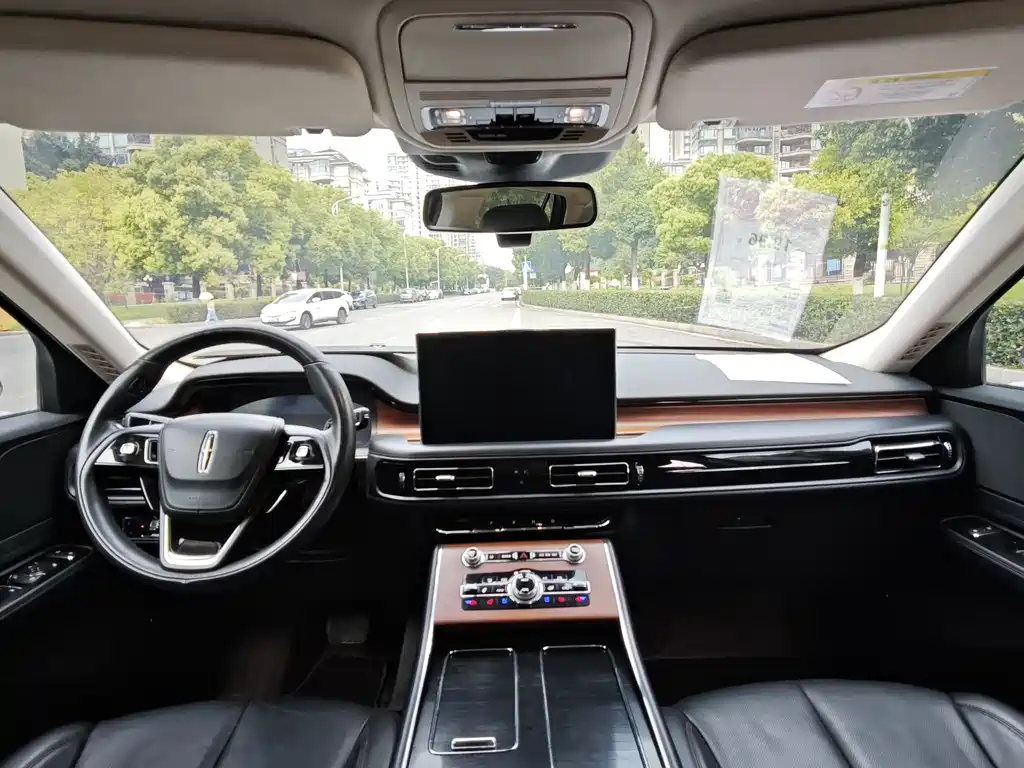 Lincoln Aviator 2020 — фото 19
