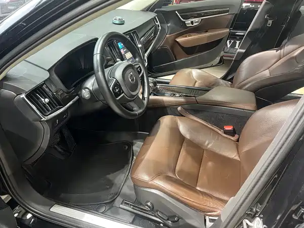 Volvo S90 2017
