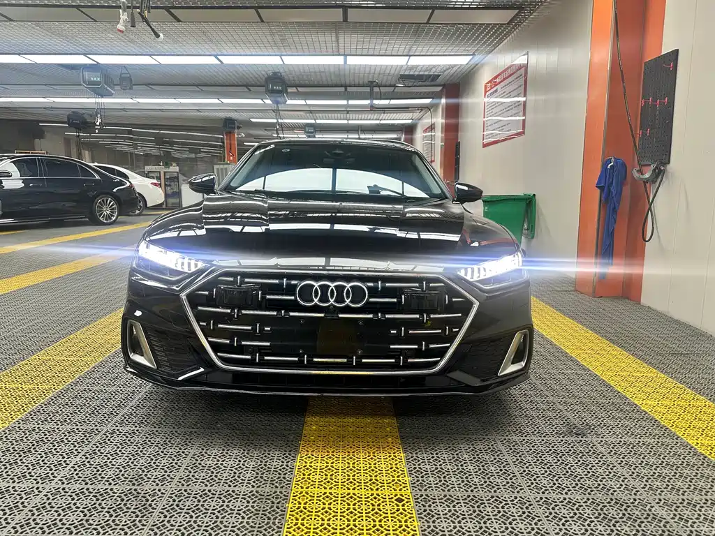 Audi A7L 2024 — фото 2