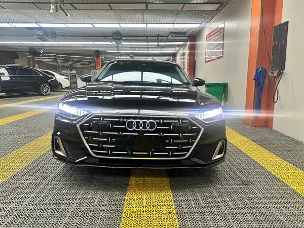 Audi A7L 2024