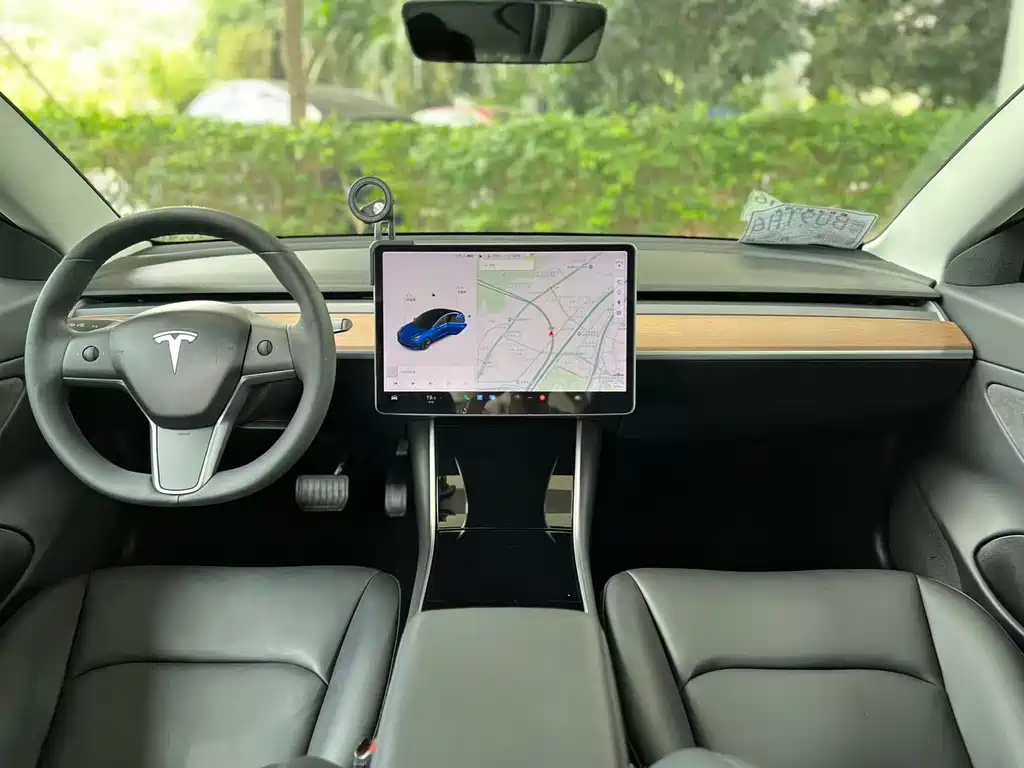Tesla Model 3 2019 — фото 10
