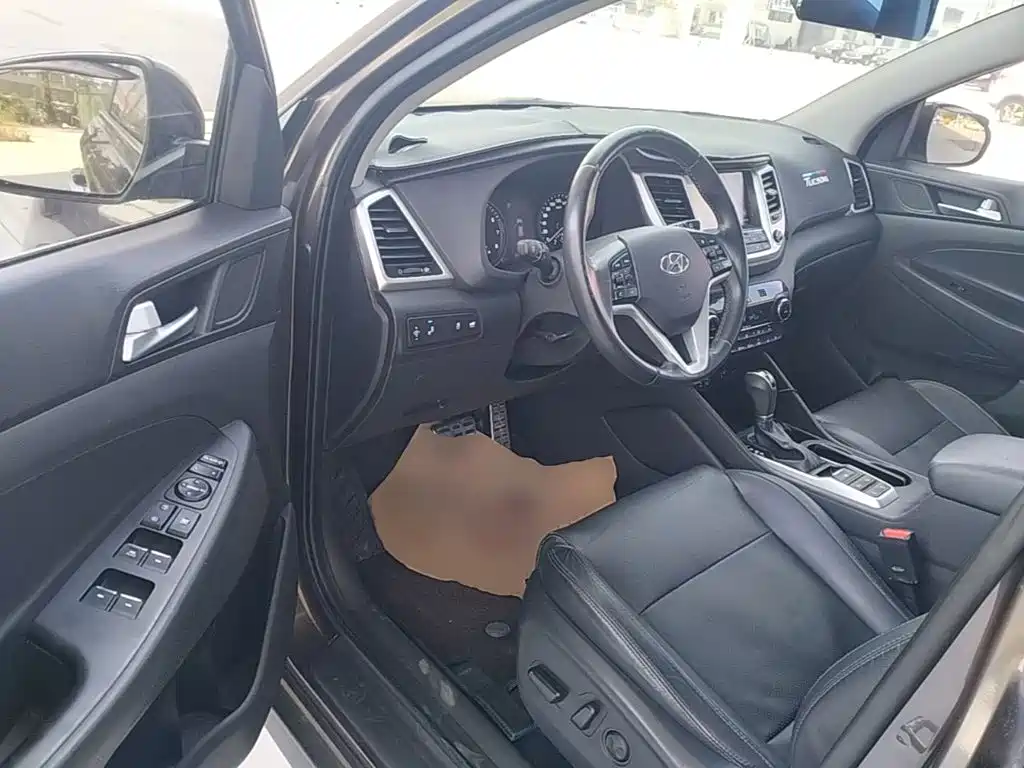 Hyundai Tucson 2016 — фото 16