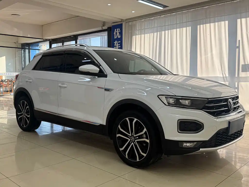 Volkswagen T-Roc 2022 — фото 3
