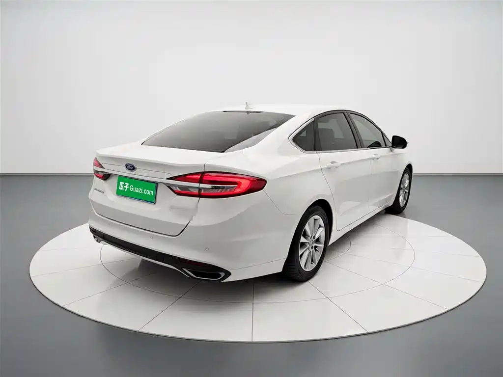 Ford Mondeo 2018 — фото 5