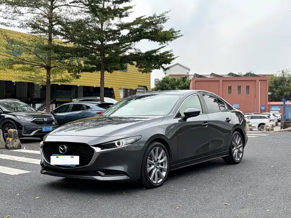 Mazda 3 Axela 2021