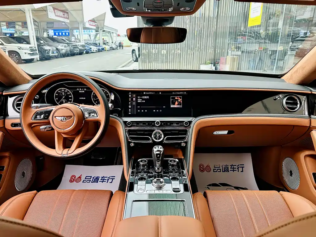 Bentley Flying Spur 2023 — фото 7
