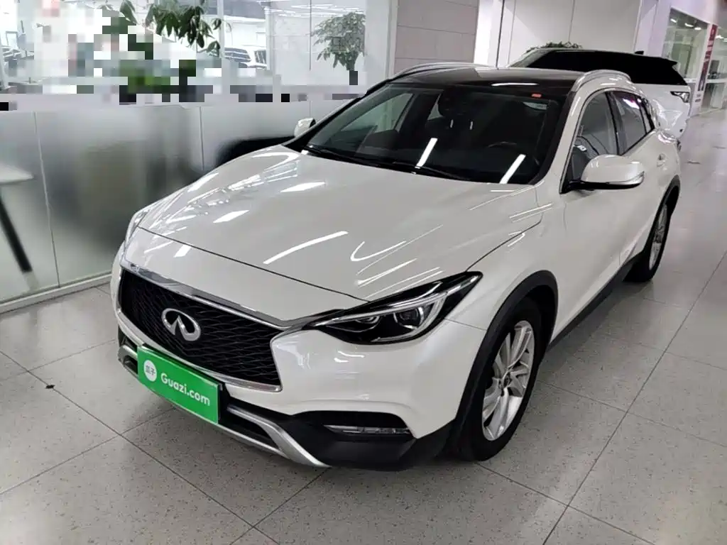 Infiniti QX30 2017