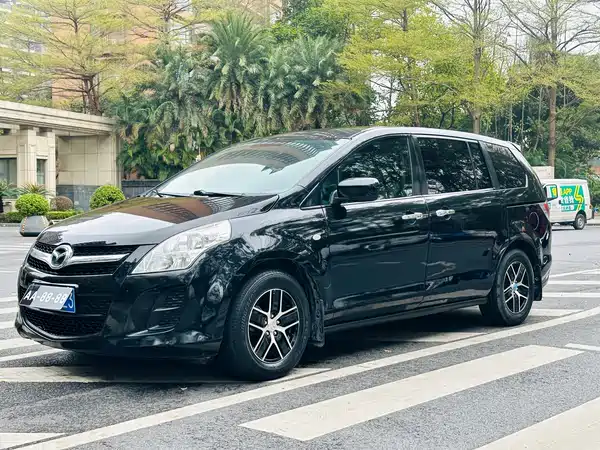Mazda 8 2013