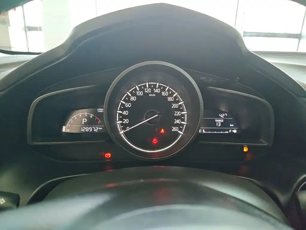 Mazda 3 Angkesela 2018 — фото 12