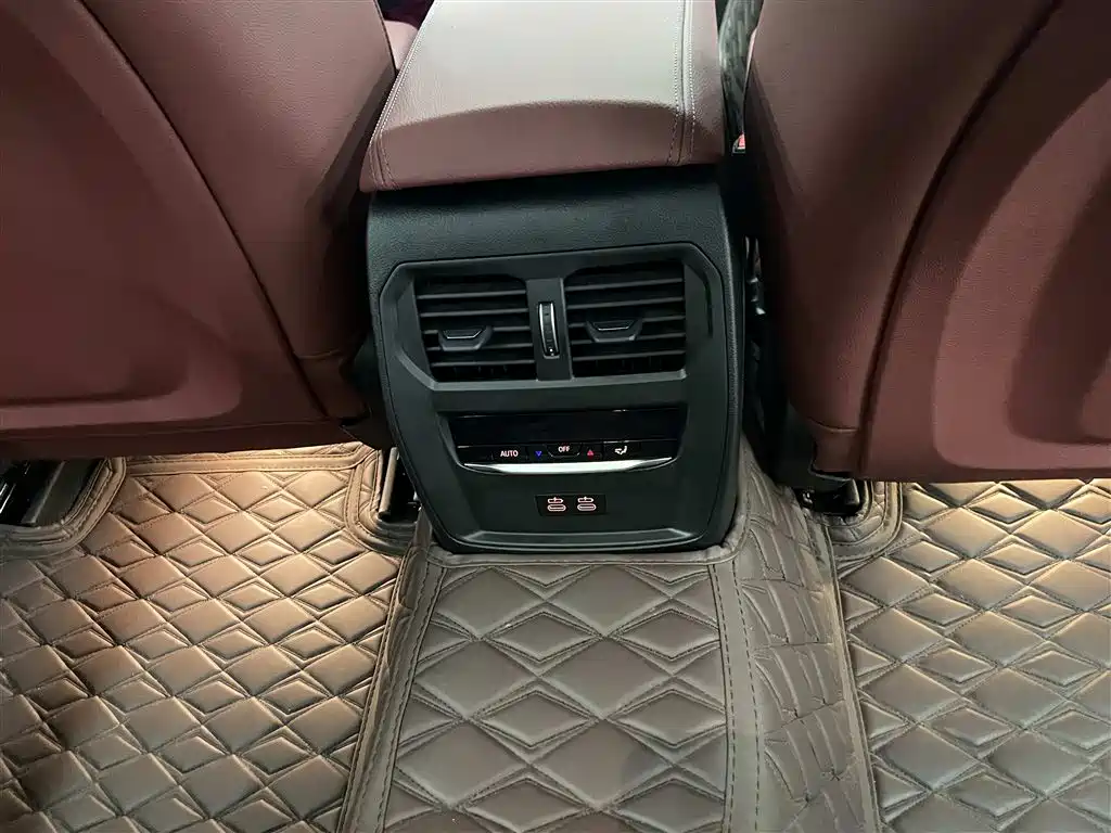 BMW 3 Series 2026 — фото 19