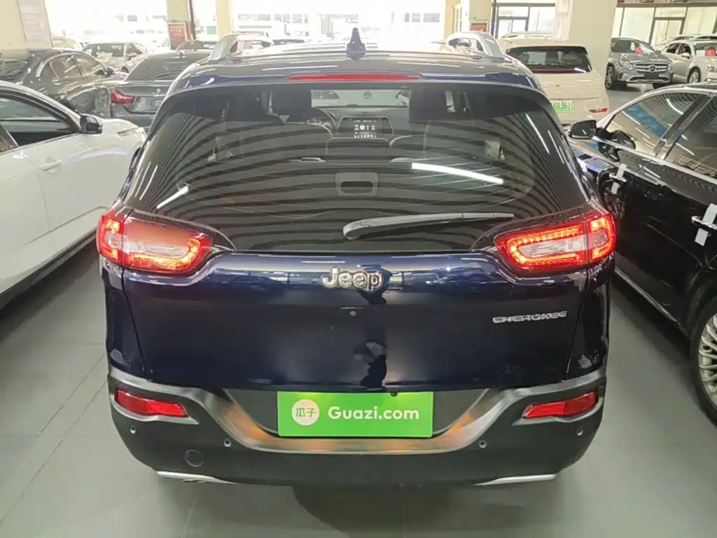 Jeep Cherokee 2018