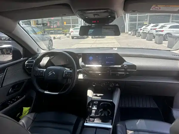 Citroën Versailles C5 X 2023