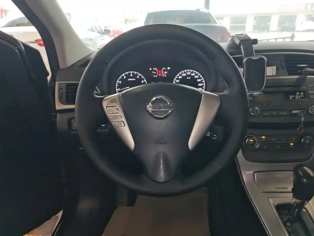 Nissan Sylphy 2015 — фото 11