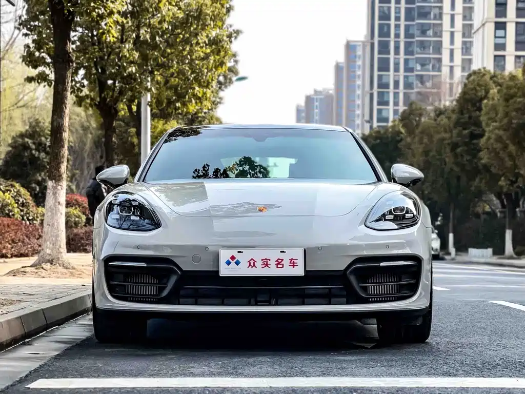 Porsche Panamera 2024