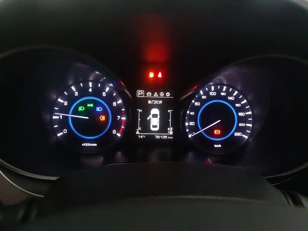 Changan Eado 2018 — фото 12