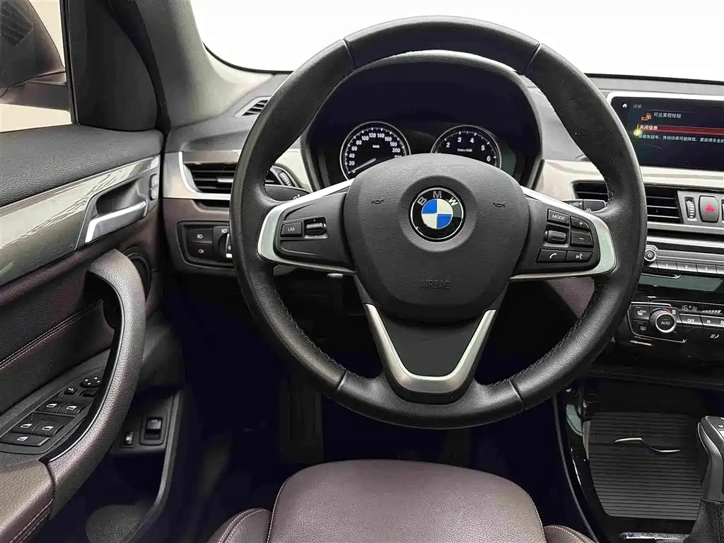 BMW X1 New Energy 2019 — фото 9