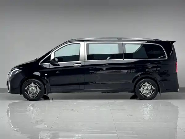 Mercedes-Benz Vito 2024