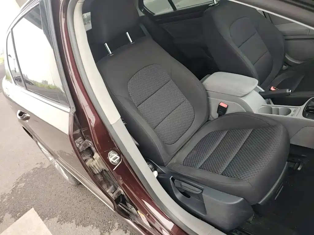 Skoda Speedy 2015 — фото 25