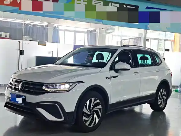 Volkswagen Tiguan L 2023