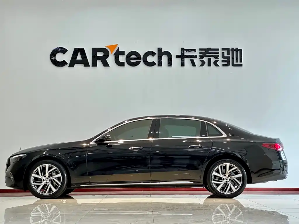 Mercedes-Benz E-Class 2025