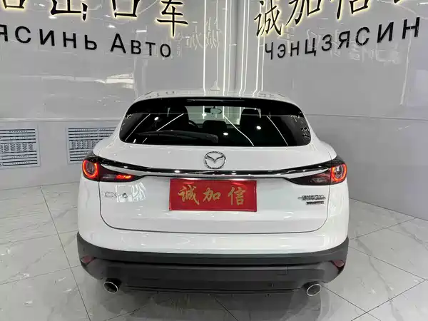 Mazda CX-4 2023