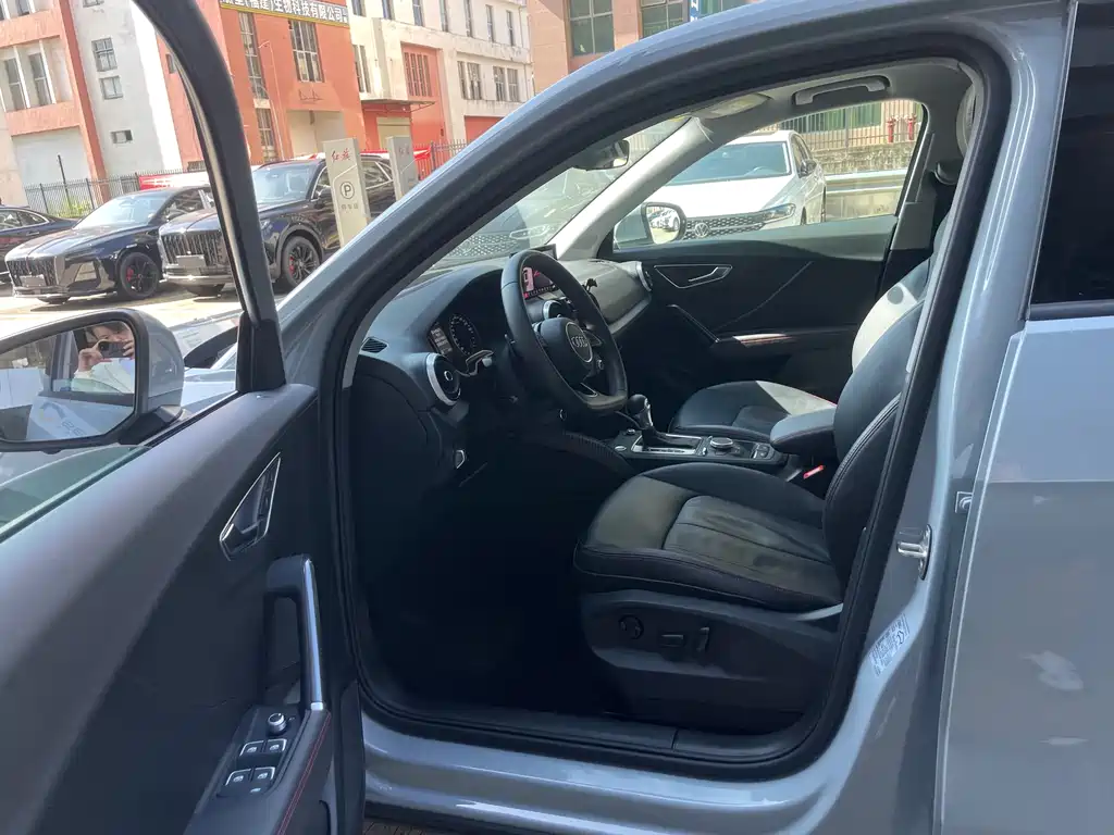Audi Q2L 2022