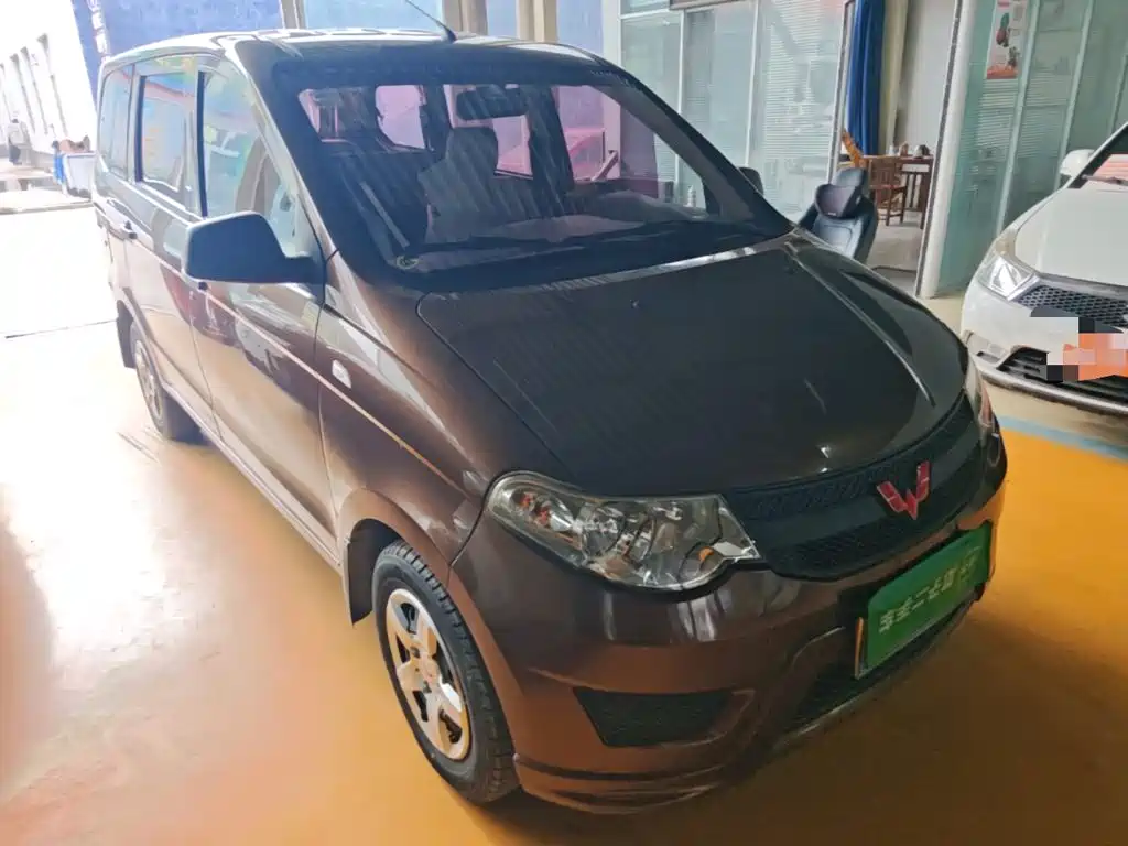 Wuling Hongguang 2016