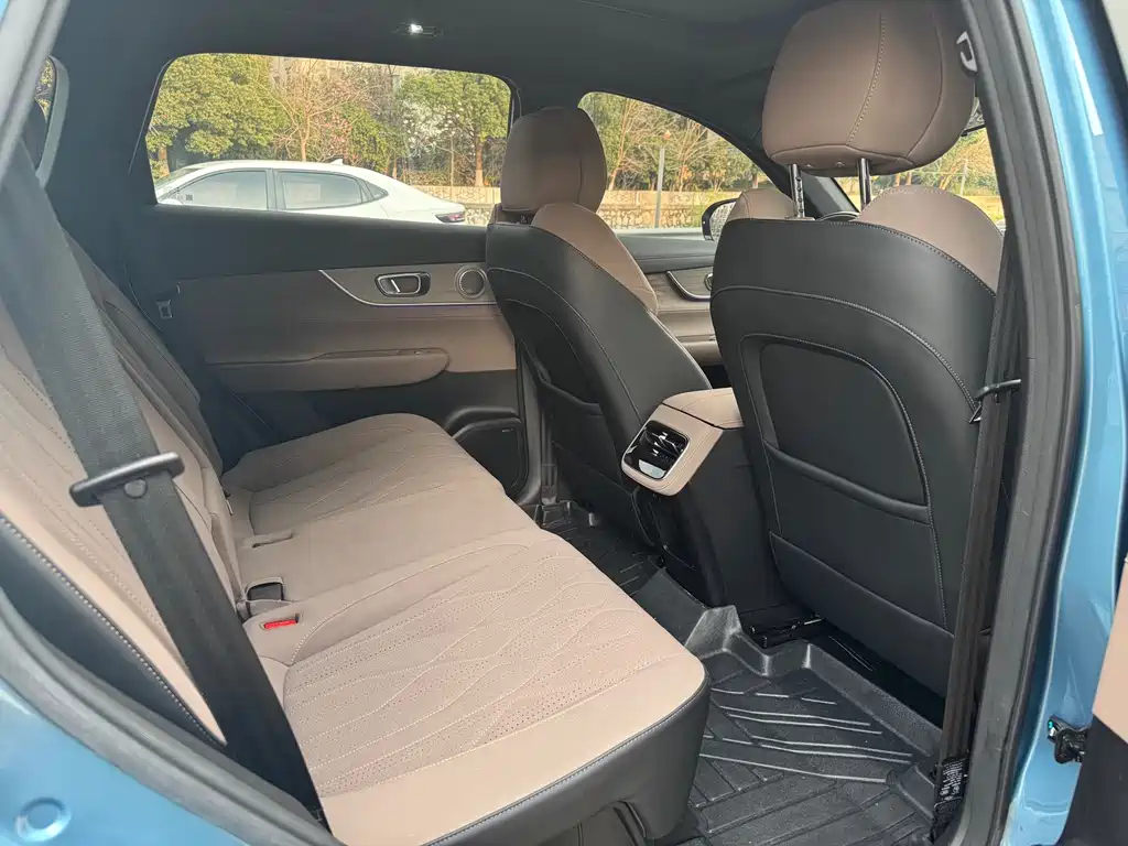 Chery Tiggo 8 PLUS C-DM 2025 — фото 12