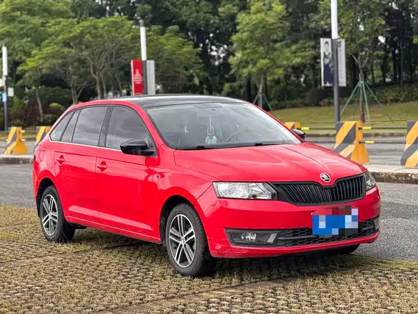 Skoda Rapid Spaceback 2016