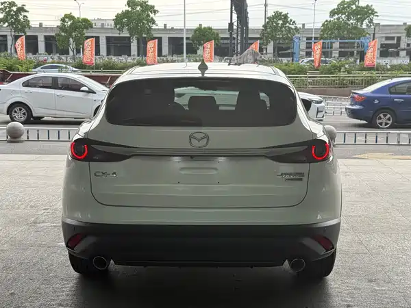 Mazda CX-4 2021