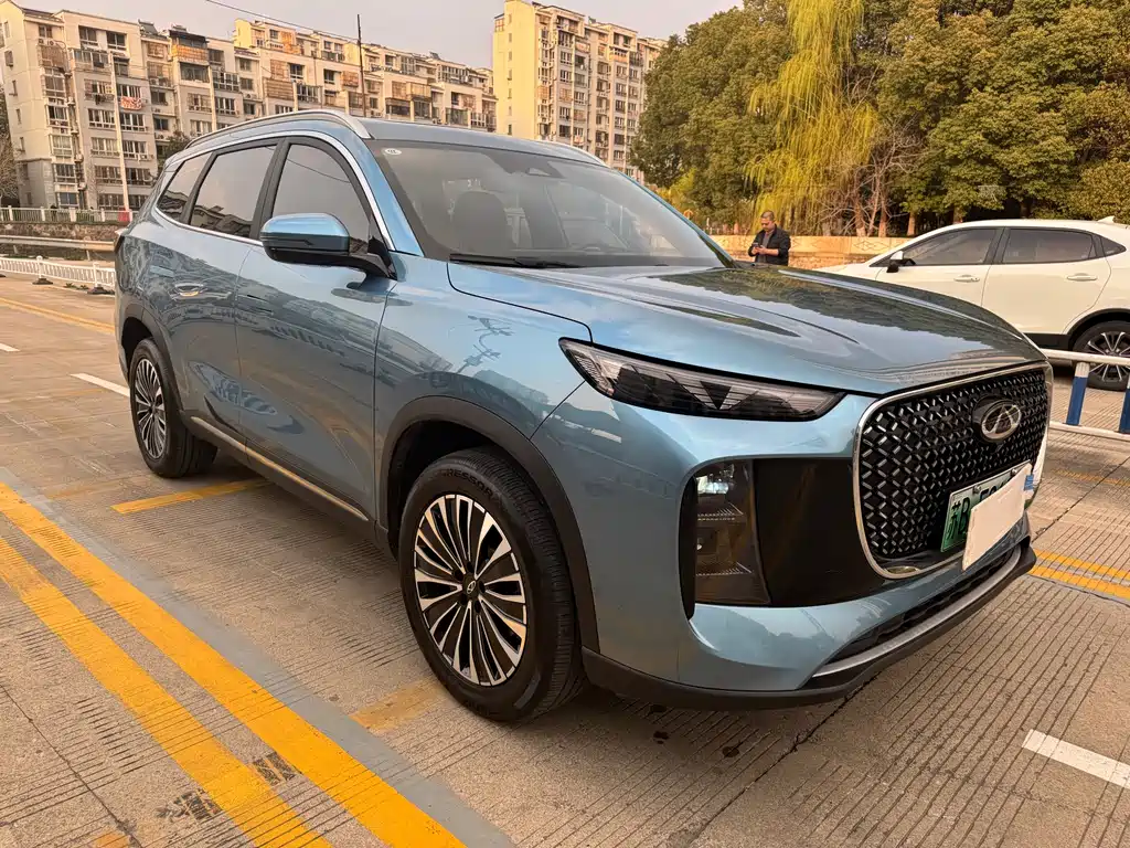 Chery Tiggo 8 PLUS C-DM 2025 — фото 8