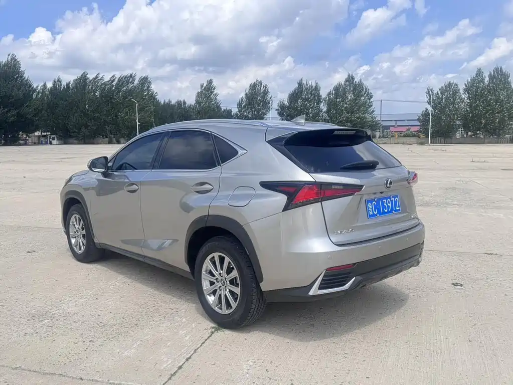 Lexus NX 2021 — фото 4
