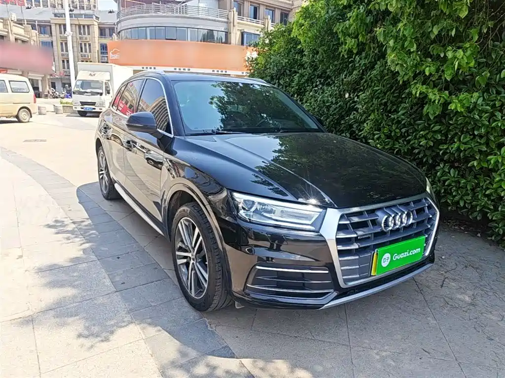 Audi Q5L 2020 — фото 4