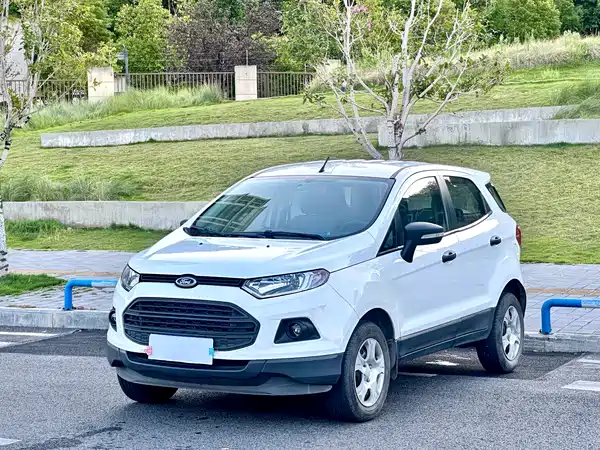 Ford EcoSport 2015
