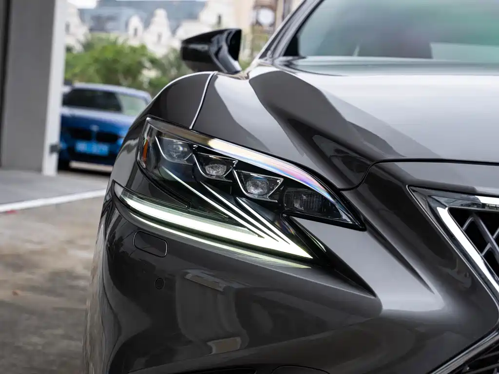 Lexus LS 2018