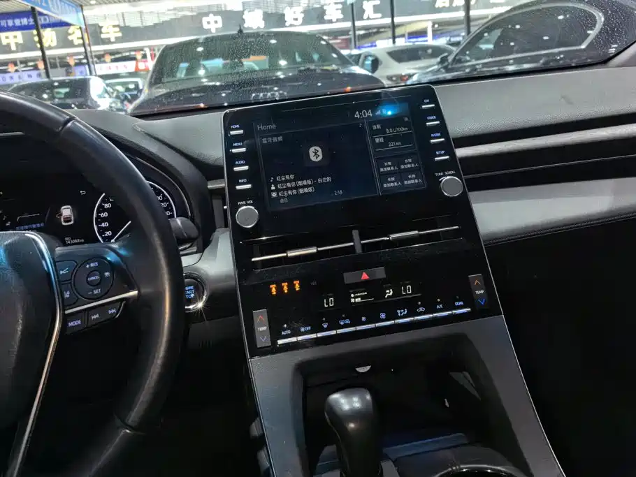 Toyota Avalon 2020 — фото 13