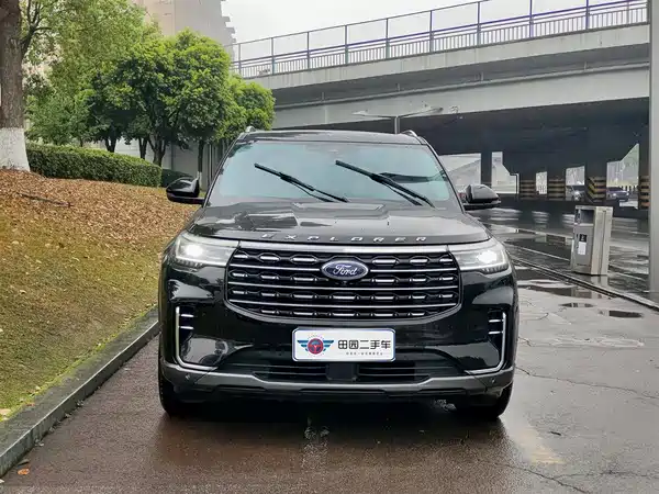 Ford Explorer 2023