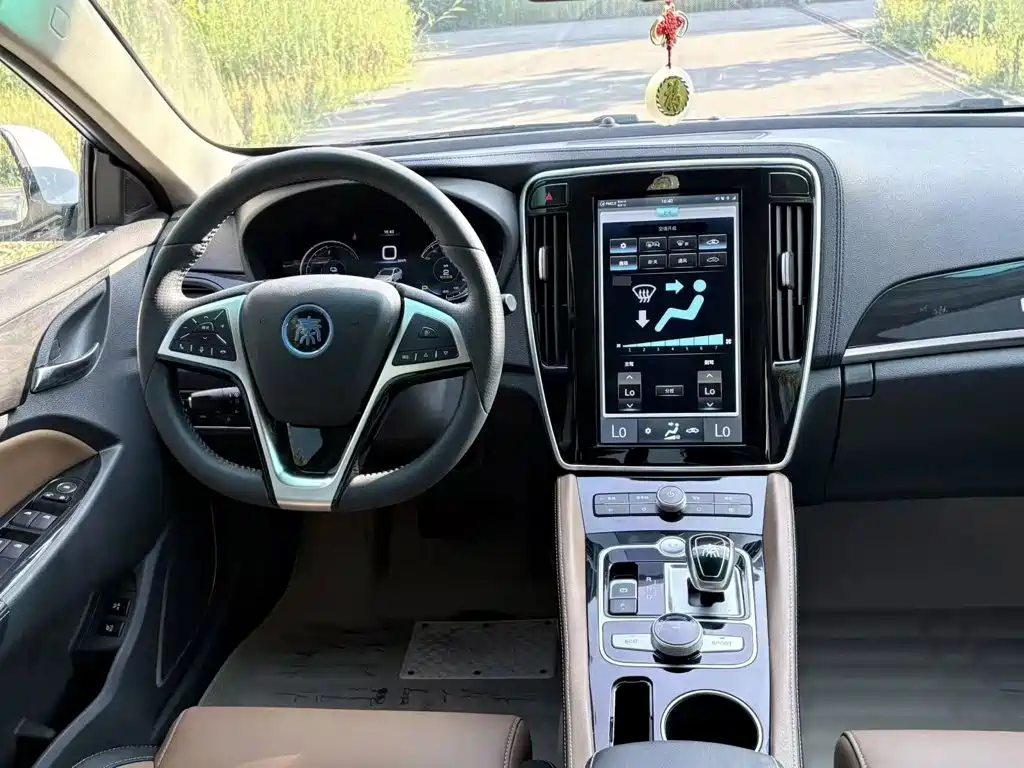 BYD Qin NEV 2018 — фото 5