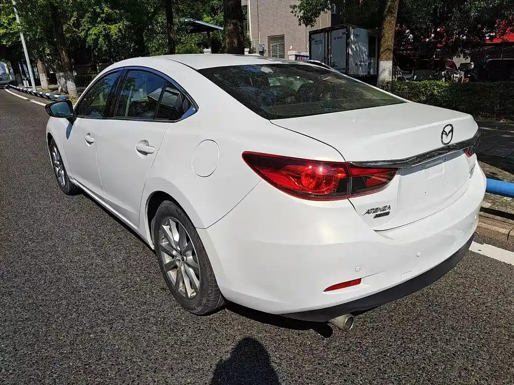 Mazda Atenza 2015