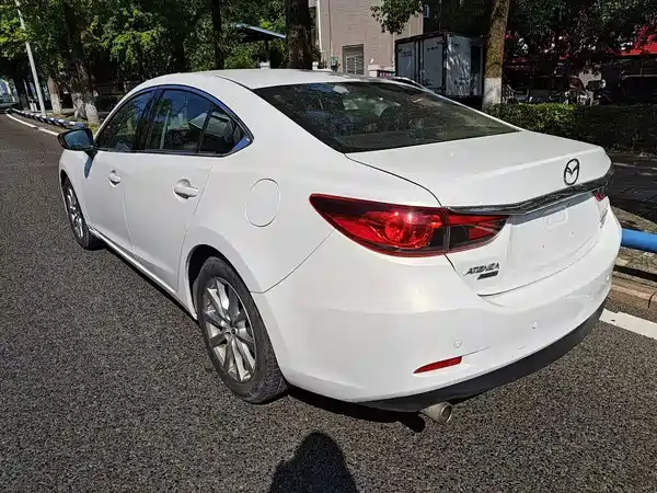 Mazda Atenza 2015
