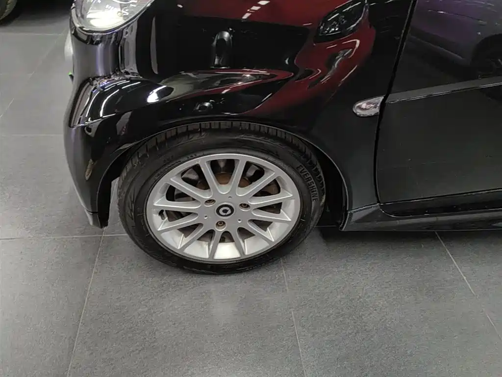 smart Fortwo 2015 — фото 23