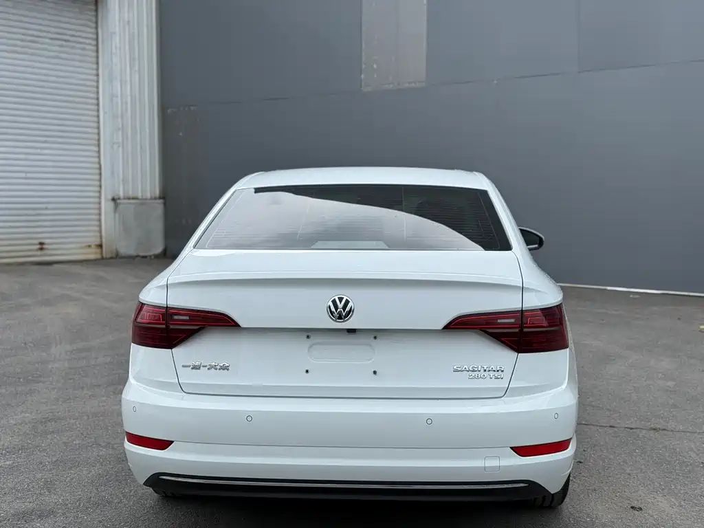 Volkswagen Sagitar 2020